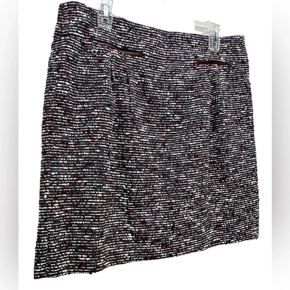 LOFT Women’s Sz 12 Gray Burgundy Textured Mini Skirt